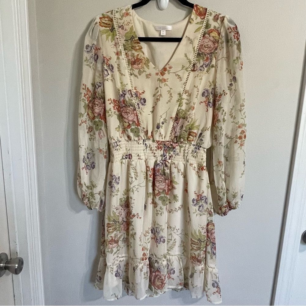 Lauren Conrad medium Floral V-Neck Boho Dress